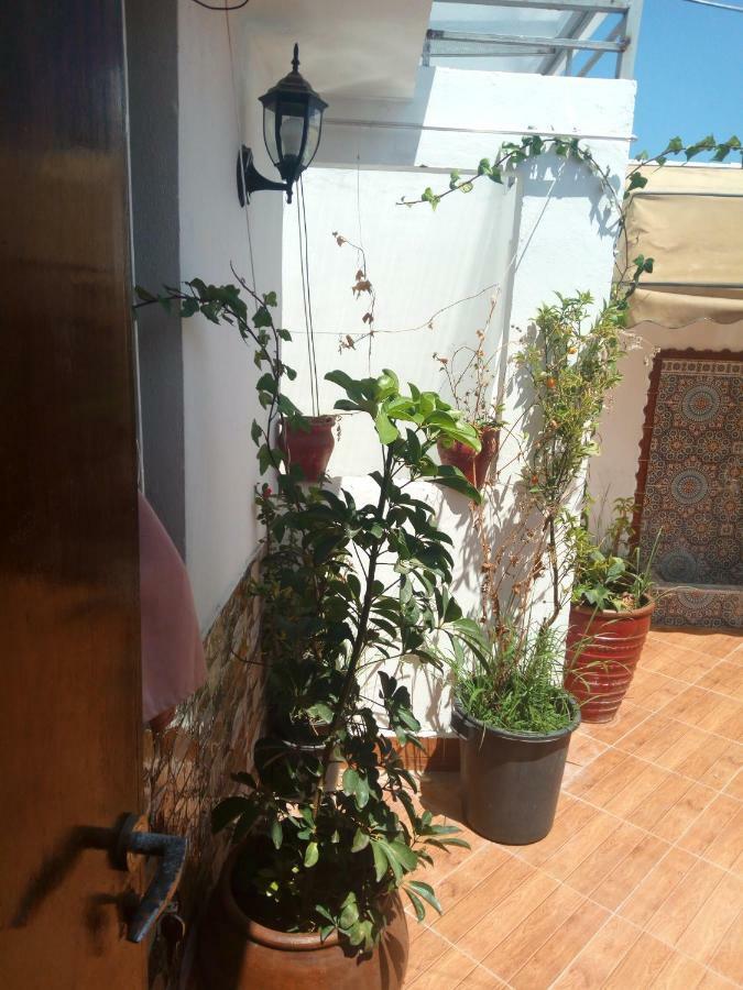 Studio Amine Avec Une Terasse Privee Rabat Exteriör bild